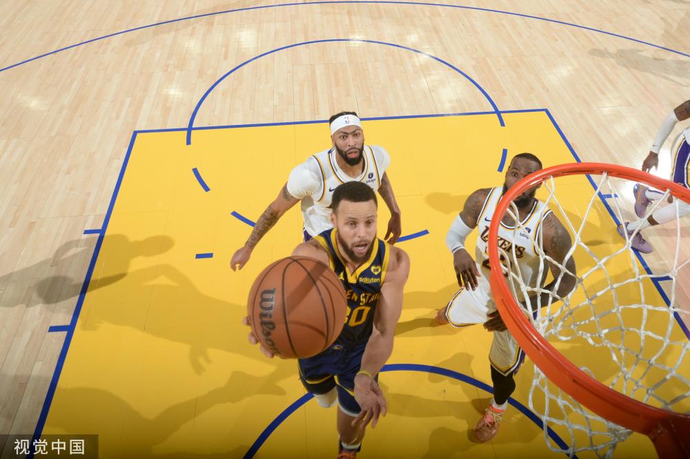 术特点才更 术特点才更